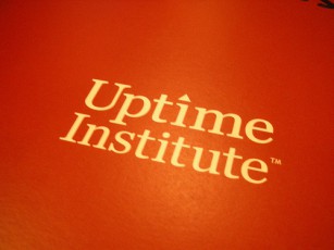 Uptime Institute оказывает консалтинговые услуги, включая сертификацию по системе Tier Classification 